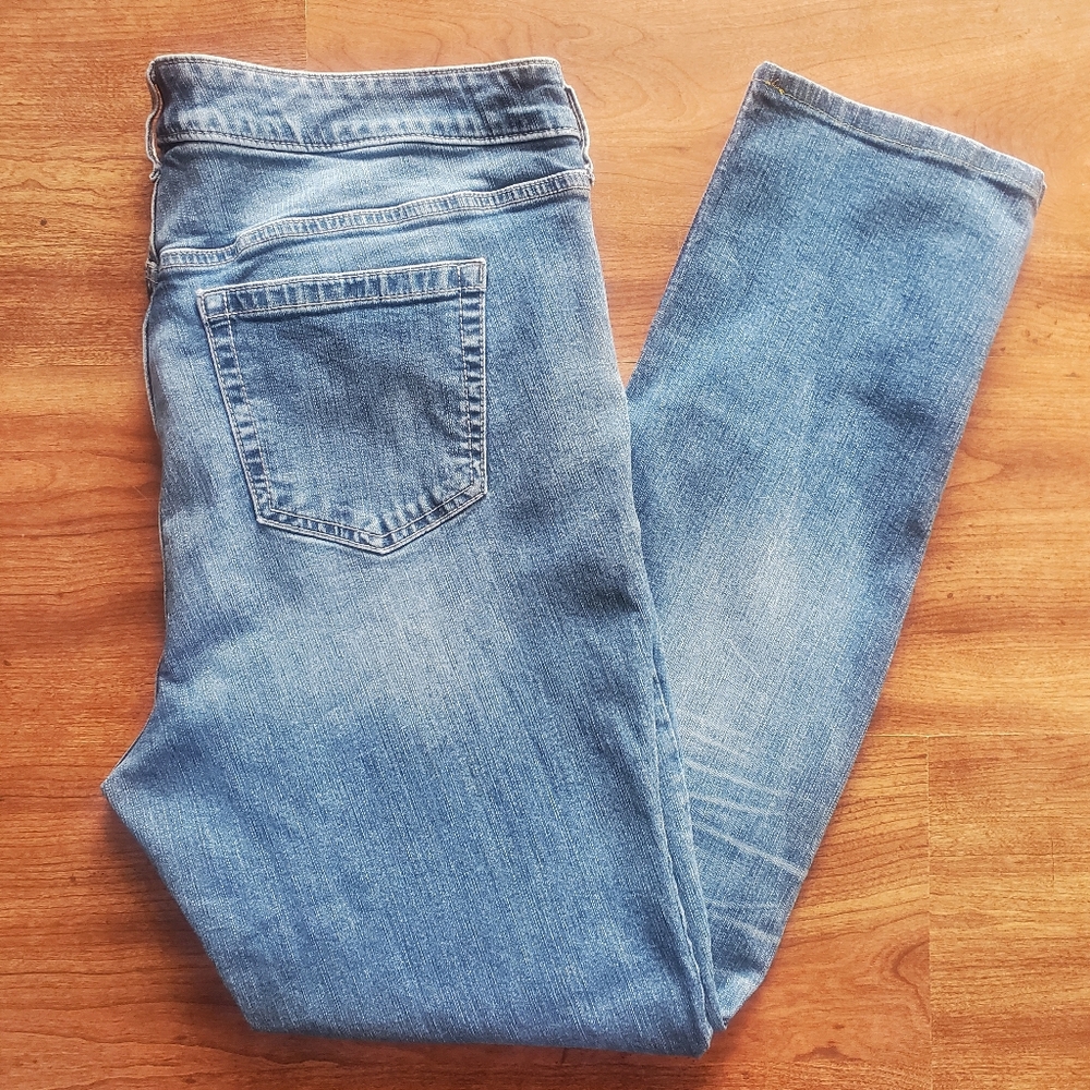 Torrid Slim Jeans Size 16 R